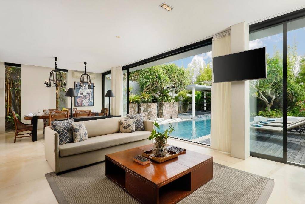 Villa 319