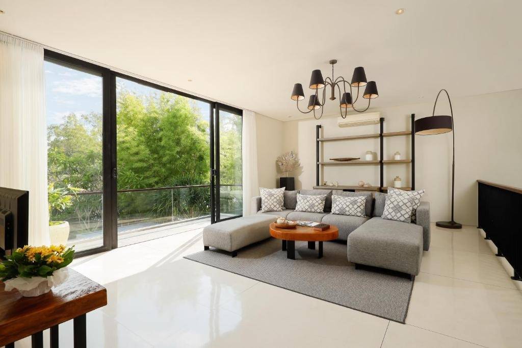 Villa 319