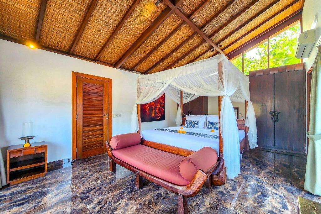 Villa 330