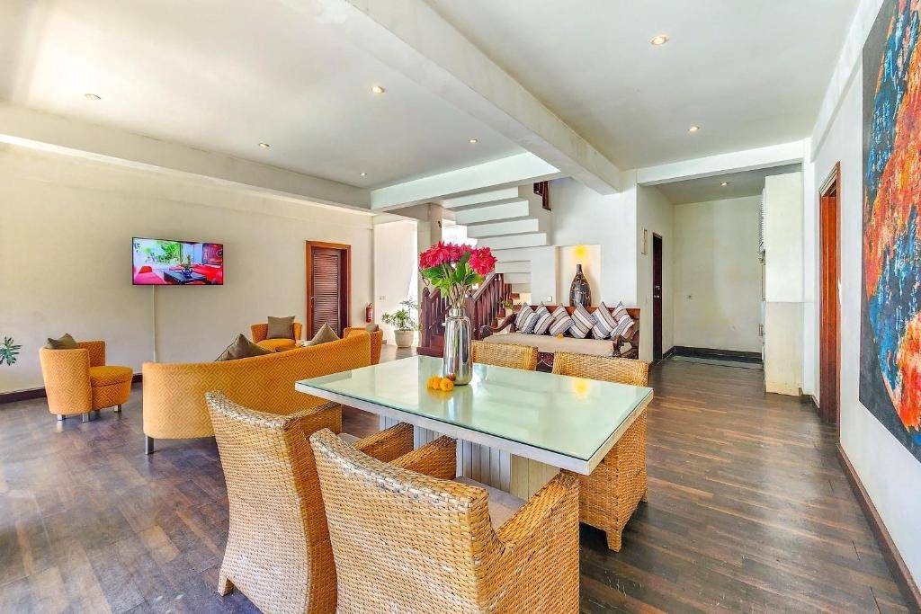 Villa 330