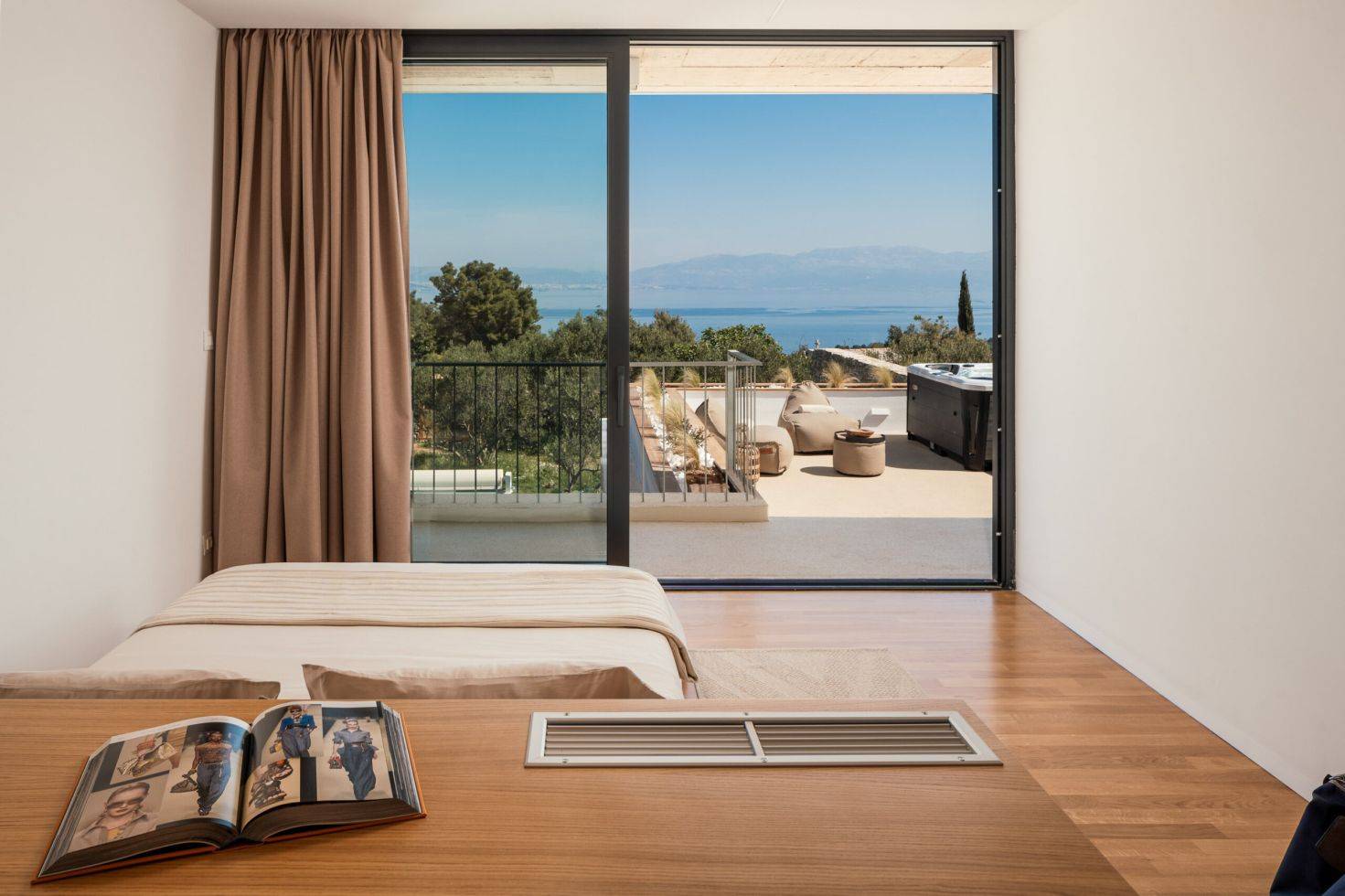 Villa 10011